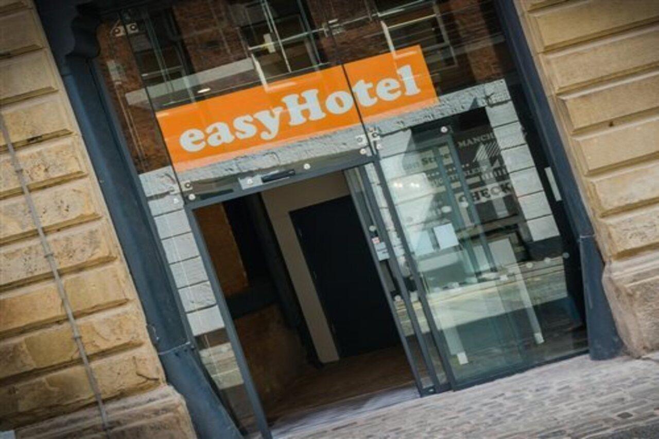 Easyhotel Manchester Exterior foto