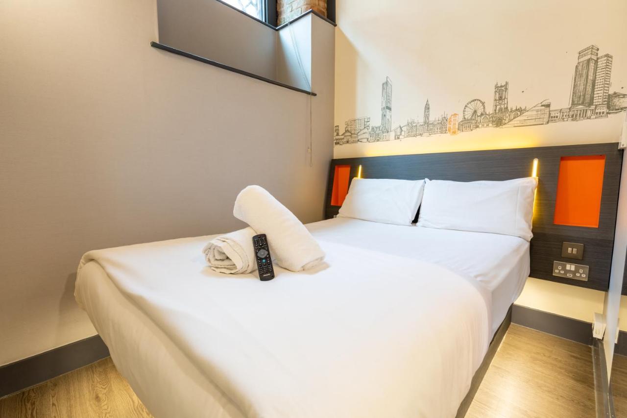 Easyhotel Manchester Exterior foto