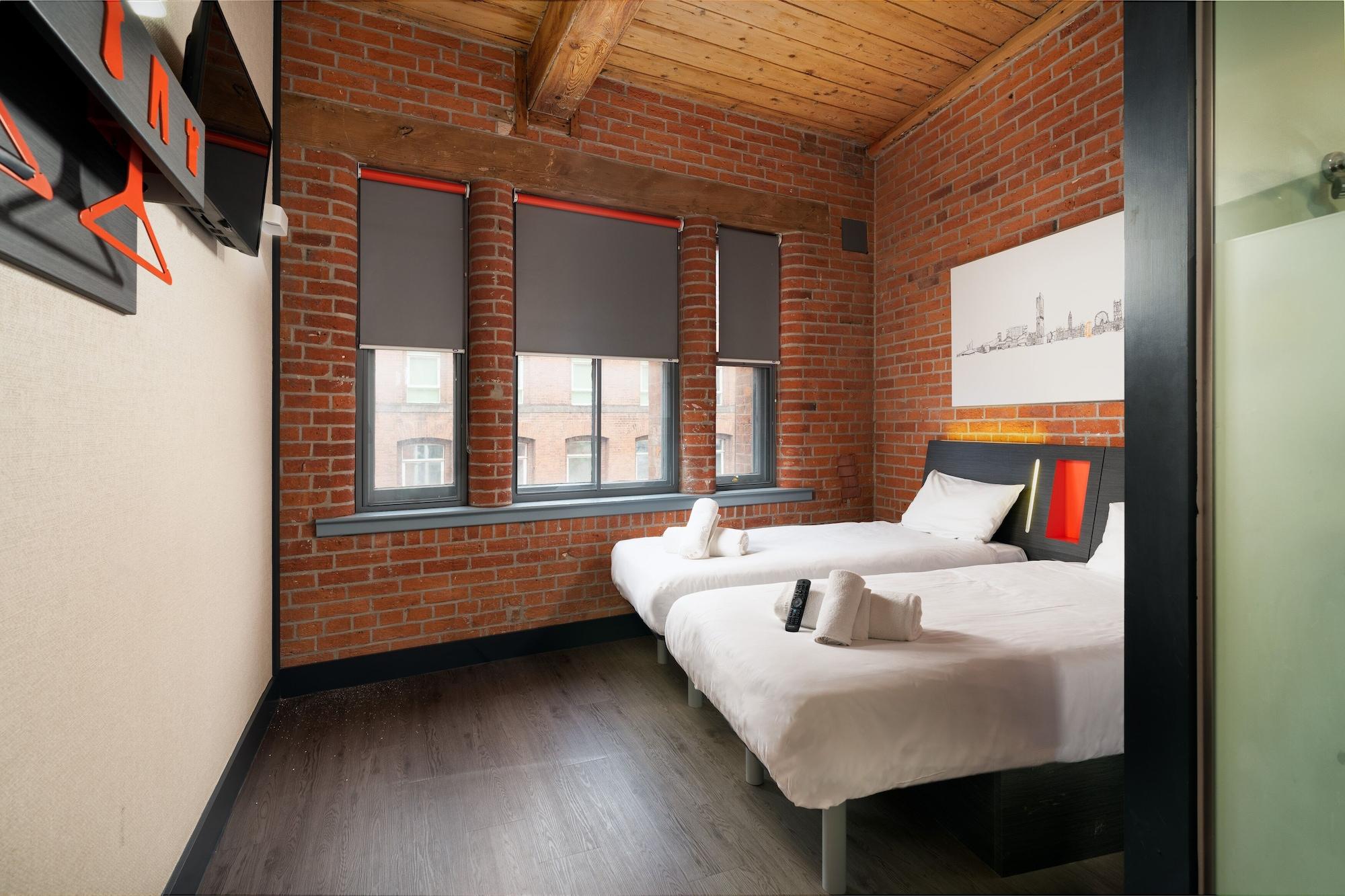 Easyhotel Manchester Exterior foto