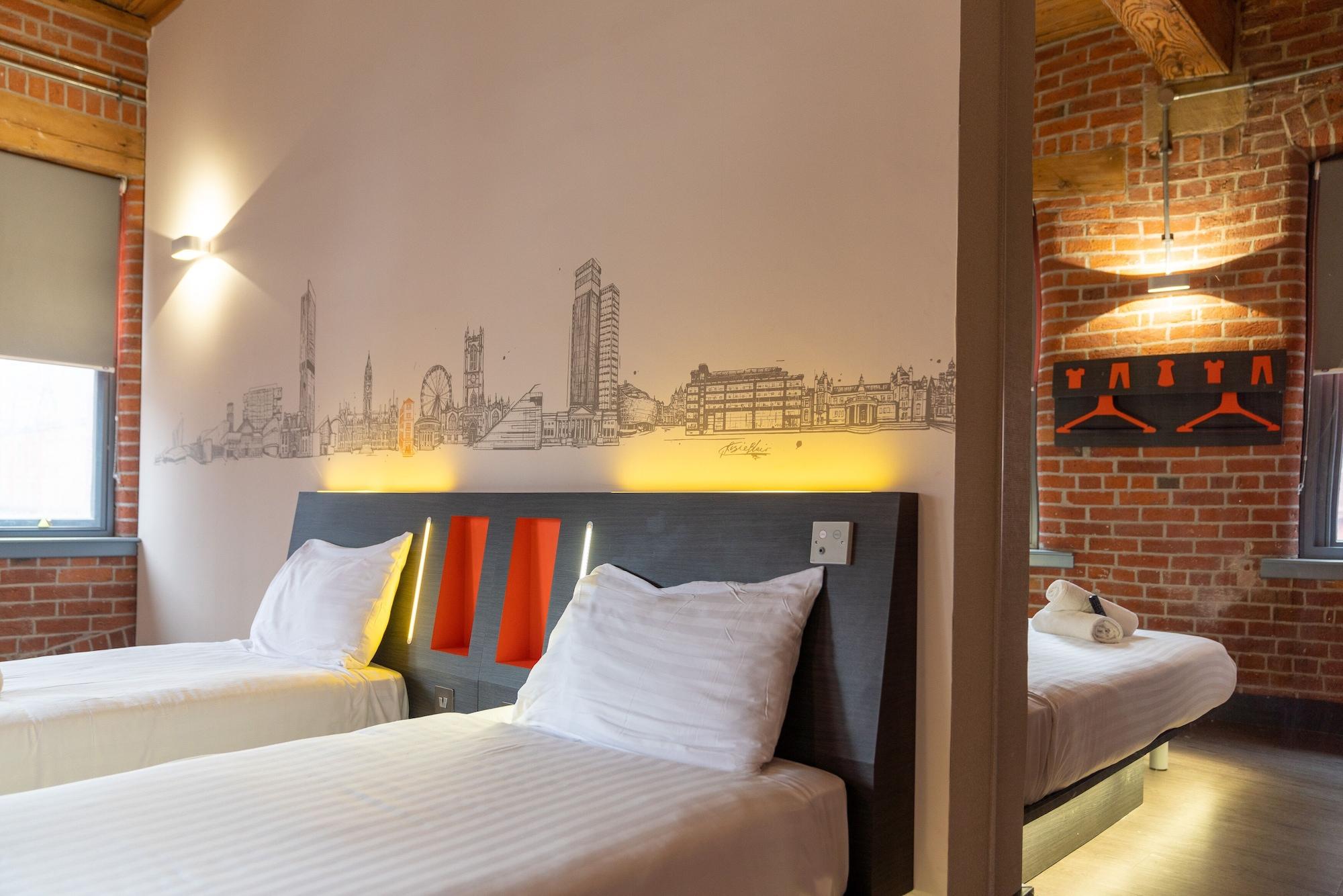 Easyhotel Manchester Exterior foto