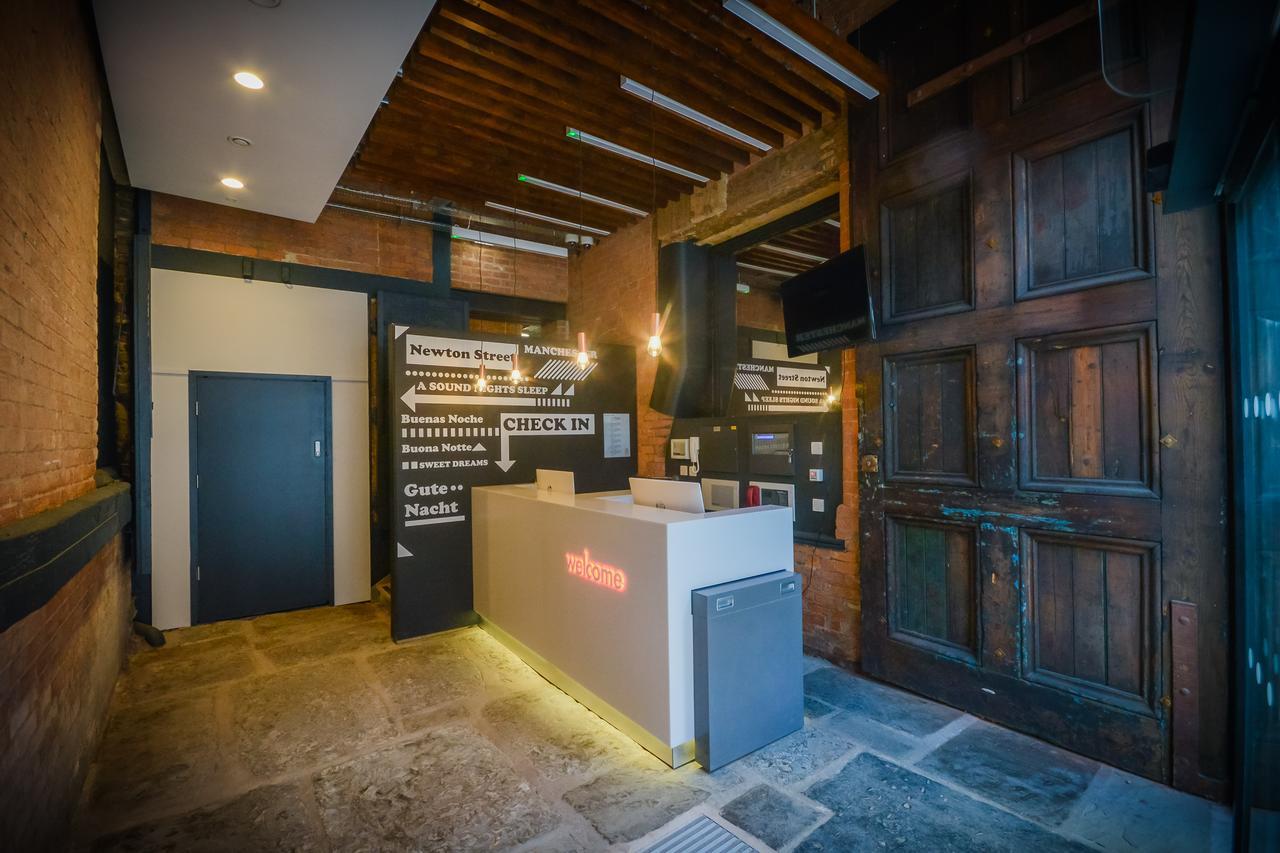 Easyhotel Manchester Exterior foto