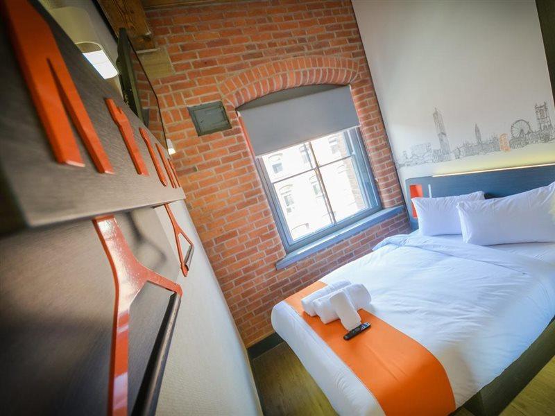 Easyhotel Manchester Exterior foto