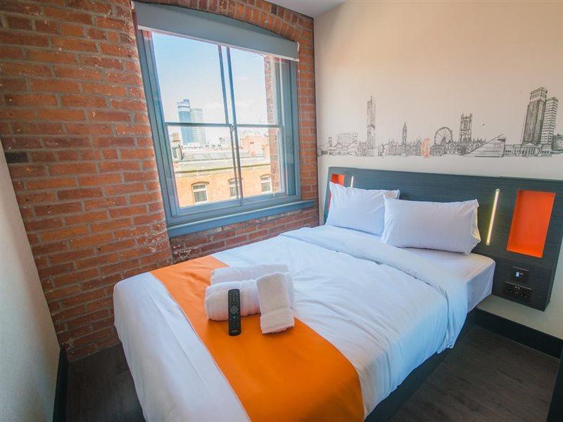 Easyhotel Manchester Exterior foto